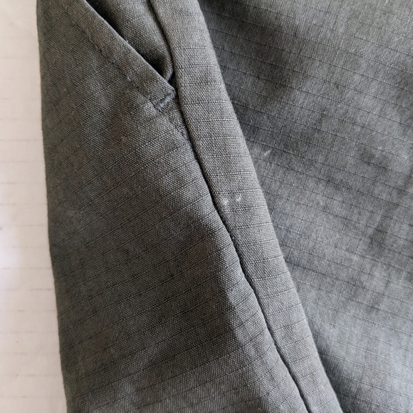 HERSCHEL MEN'S BELTED  KHAKI SHORTS SIZE LARGE - Picture 4 of 9